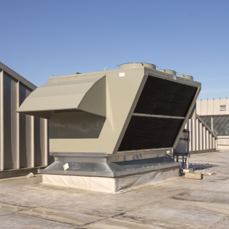 Modine Atherion MPR rooftop packaged HVAC unit installed on a roof curb, B/C-Cabinet family